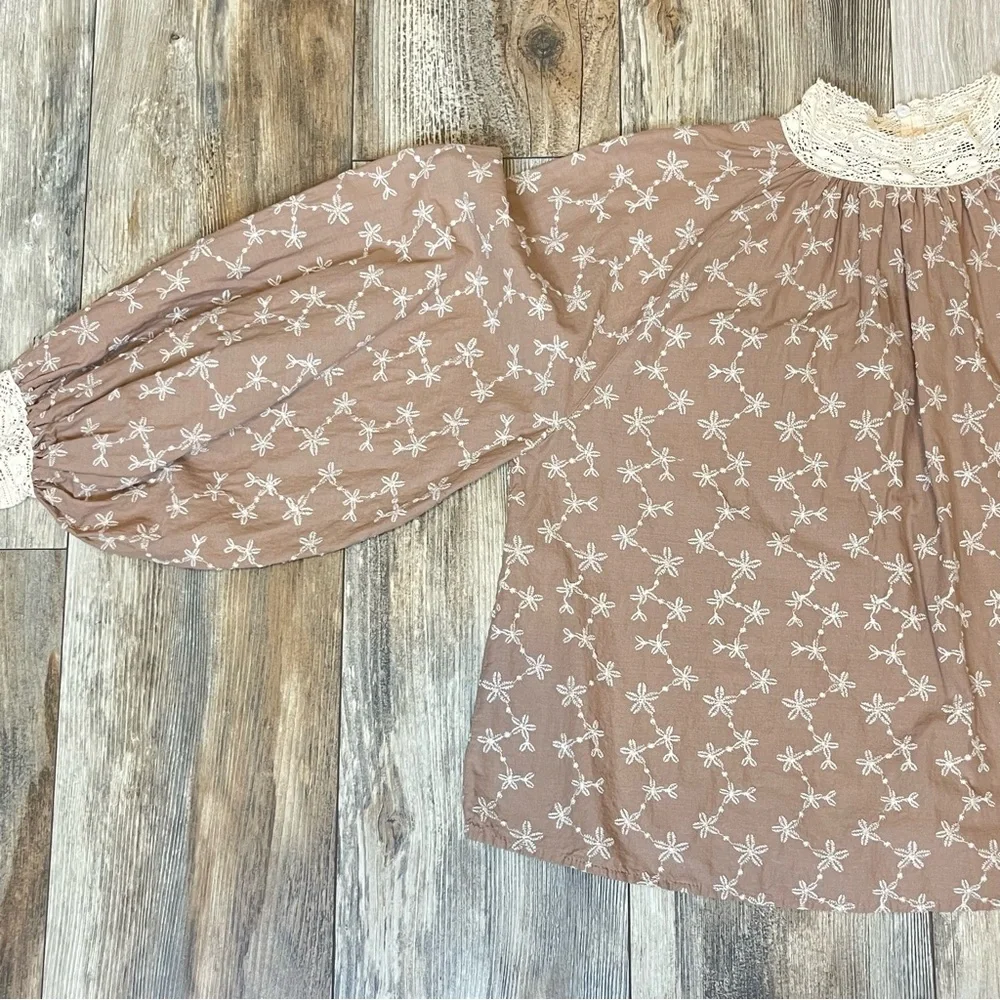 Zara Embroidered Cotton Puff Sleeve Blouse Size Medium
